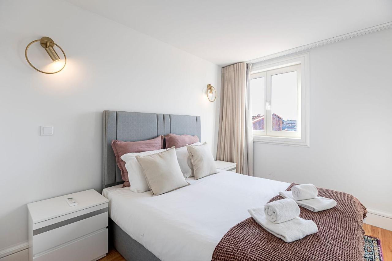 Modern Cativo Apartment By Lovelystay Porto Exterior photo